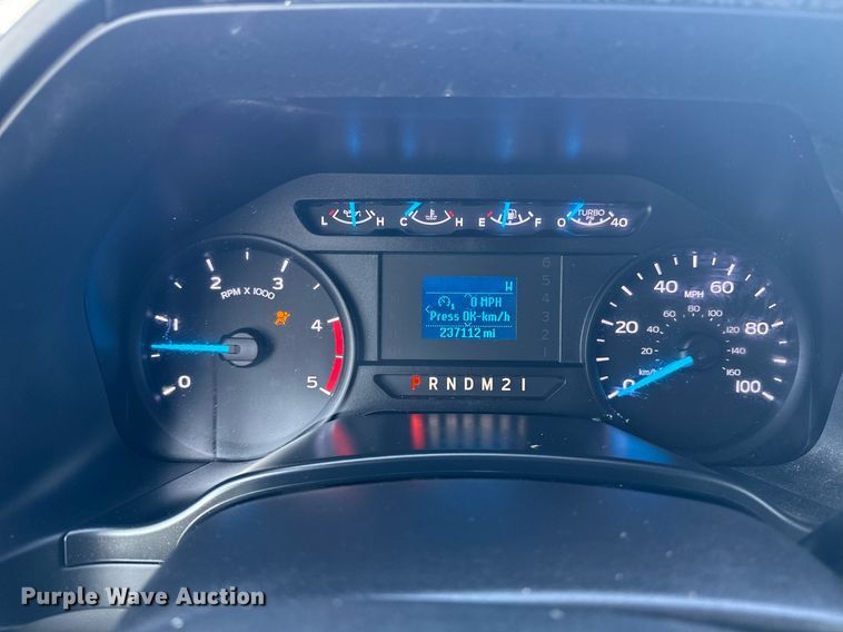 image for item EG5730 2017 Ford F550 Super Duty box truck