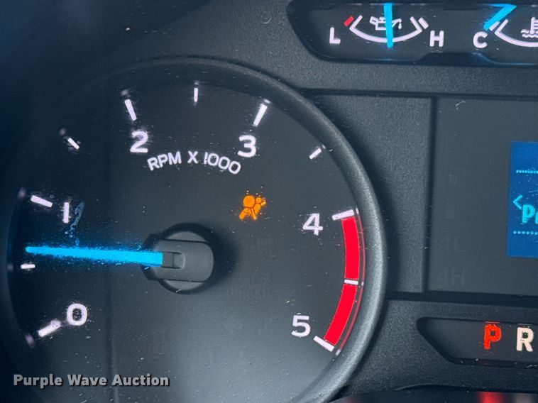 image for item EG5730 2017 Ford F550 Super Duty box truck