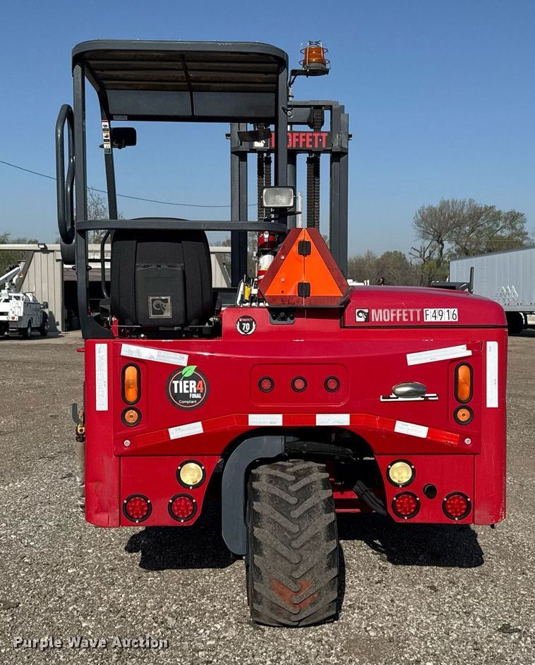 image for item EG5732 2015 Moffett M8 70.3 forklift