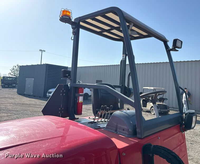 image for item EG5732 2015 Moffett M8 70.3 forklift