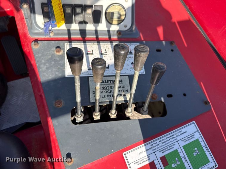 image for item EG5732 2015 Moffett M8 70.3 forklift