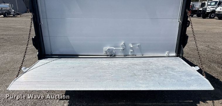 image for item EG5739 2008 Freightliner MT45 delivery truck