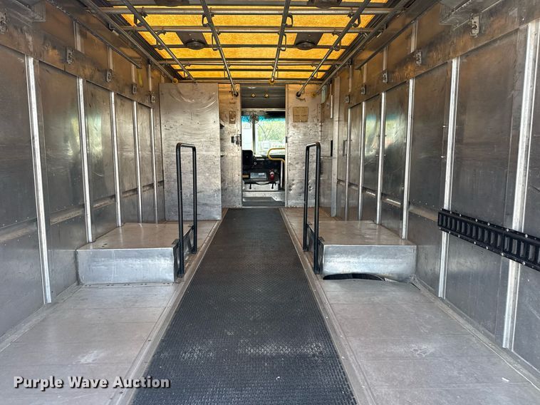 image for item EG5739 2008 Freightliner MT45 delivery truck