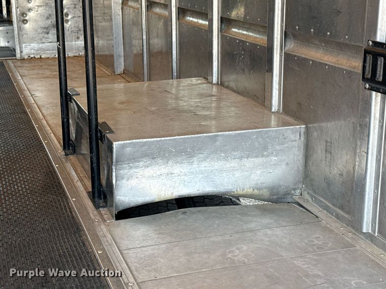 image for item EG5739 2008 Freightliner MT45 delivery truck