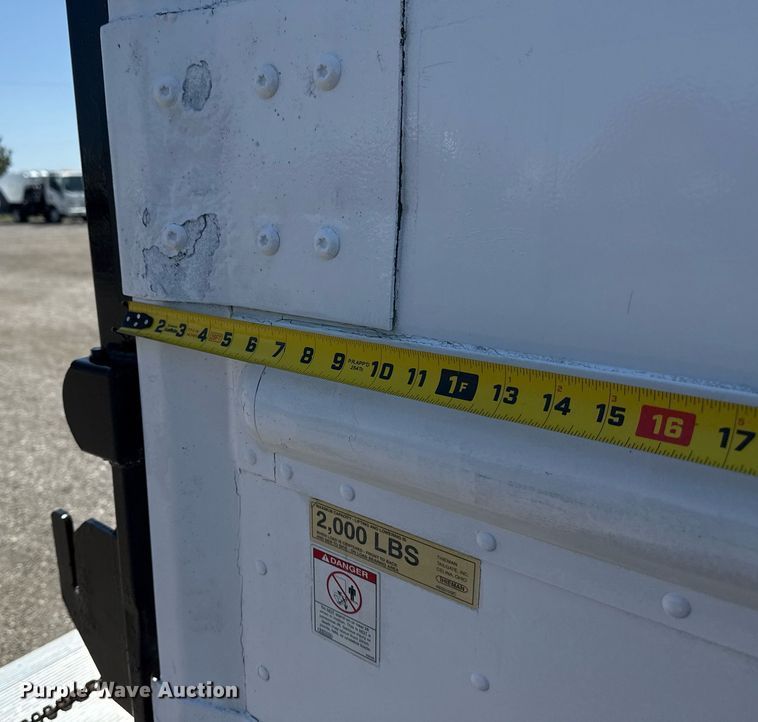 image for item EG5739 2008 Freightliner MT45 delivery truck