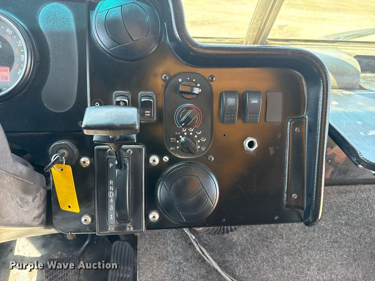 image for item EG5739 2008 Freightliner MT45 delivery truck