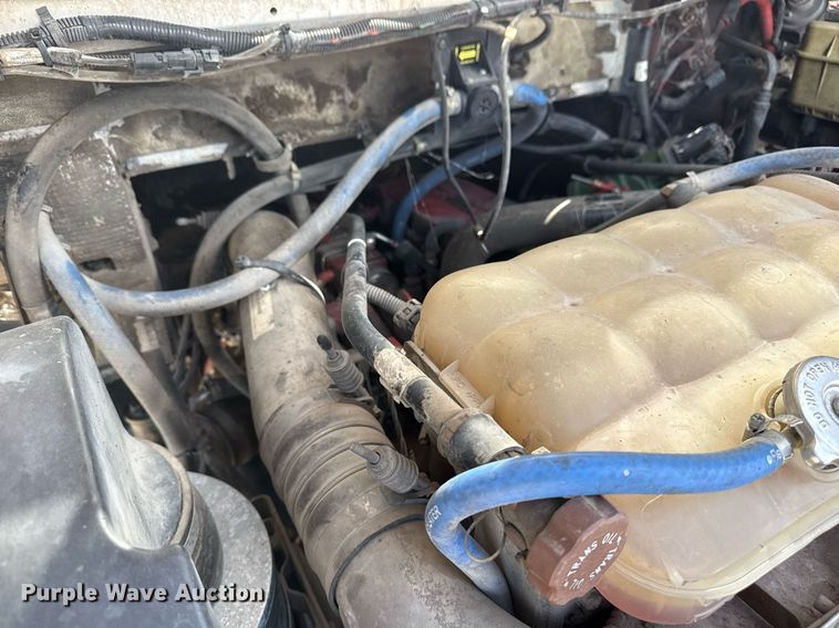 image for item EG5739 2008 Freightliner MT45 delivery truck