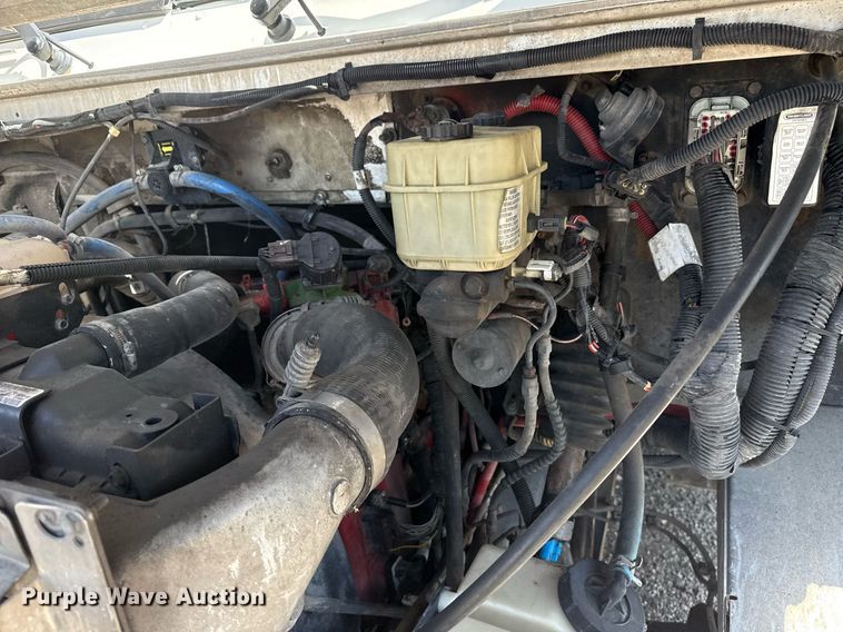 image for item EG5739 2008 Freightliner MT45 delivery truck