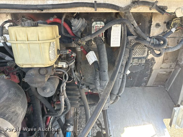 image for item EG5739 2008 Freightliner MT45 delivery truck