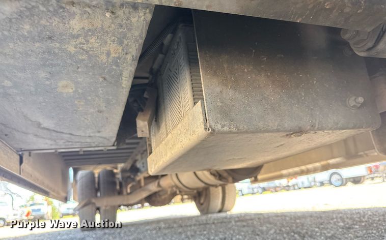 image for item EG5739 2008 Freightliner MT45 delivery truck