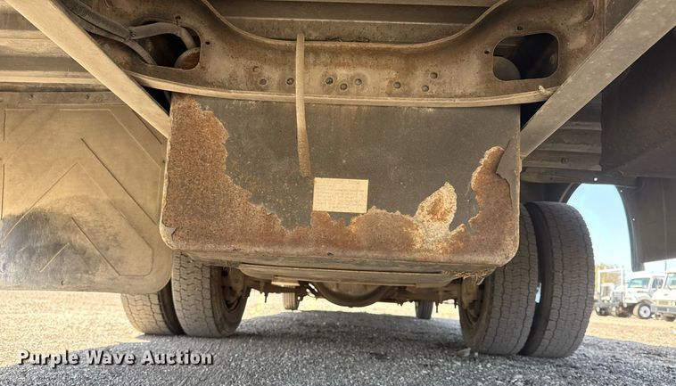 image for item EG5739 2008 Freightliner MT45 delivery truck