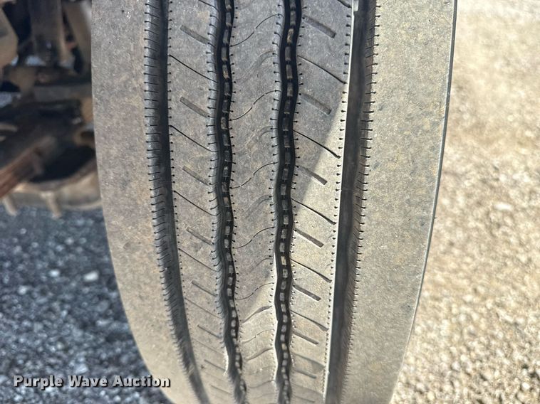 image for item EG5739 2008 Freightliner MT45 delivery truck