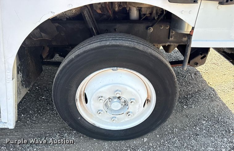 image for item EG5739 2008 Freightliner MT45 delivery truck