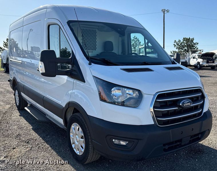 image for item EG5748 2020 Ford Transit 250 van
