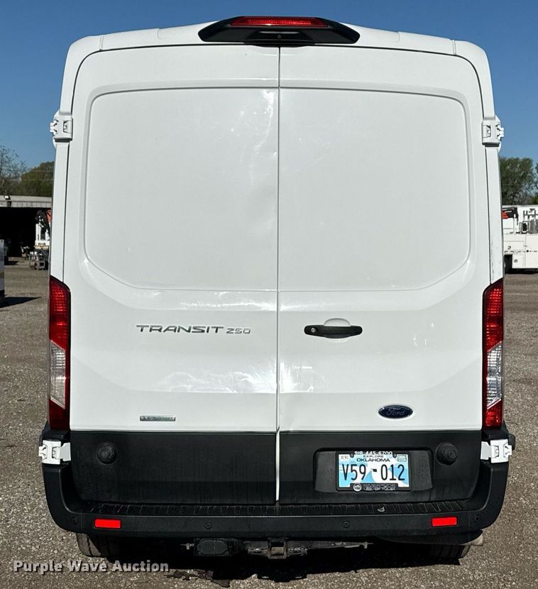 image for item EG5748 2020 Ford Transit 250 van