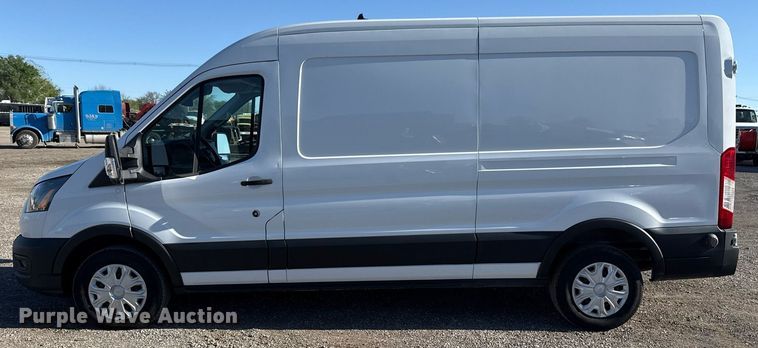 image for item EG5748 2020 Ford Transit 250 van