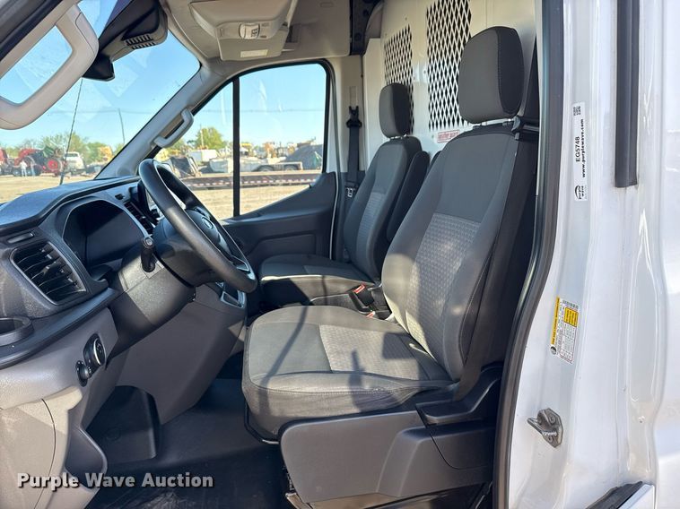 image for item EG5748 2020 Ford Transit 250 van