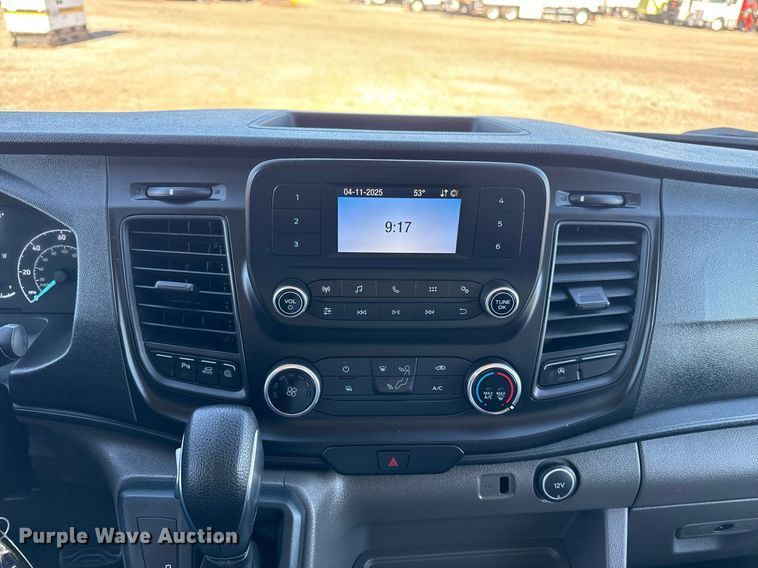 image for item EG5748 2020 Ford Transit 250 van