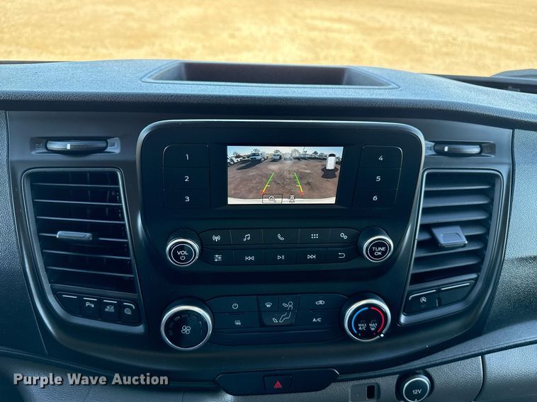 image for item EG5748 2020 Ford Transit 250 van