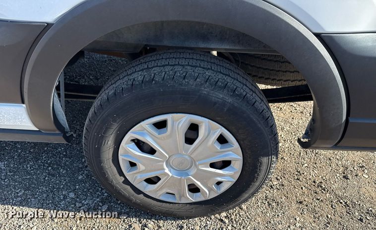image for item EG5748 2020 Ford Transit 250 van
