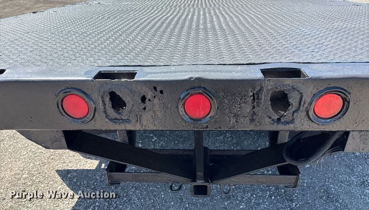 image for item EG5758 1998 International 4700 dump flatbed truck