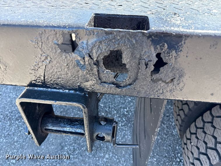 image for item EG5758 1998 International 4700 dump flatbed truck