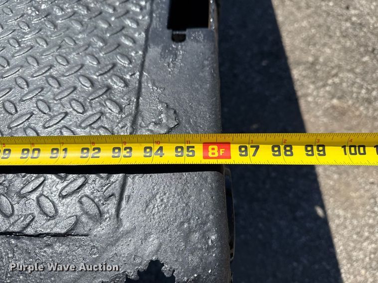 image for item EG5758 1998 International 4700 dump flatbed truck