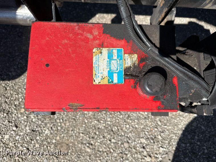 image for item EG5758 1998 International 4700 dump flatbed truck