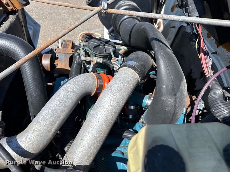 image for item EG5758 1998 International 4700 dump flatbed truck