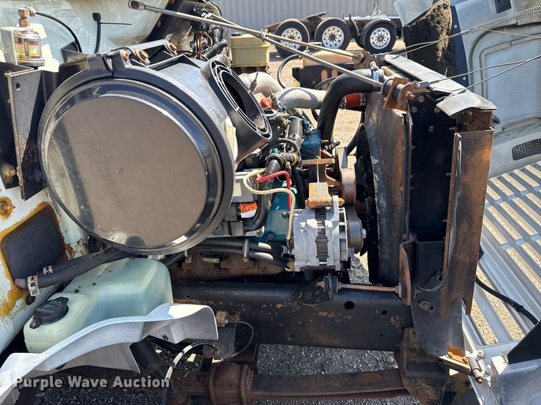 image for item EG5758 1998 International 4700 dump flatbed truck