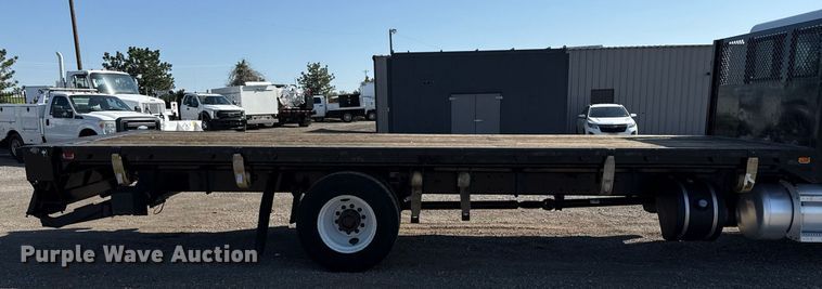 image for item EG5760 2014 Peterbilt 337 flatbed truck