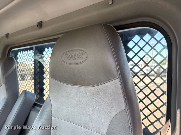 image for item EG5760 2014 Peterbilt 337 flatbed truck