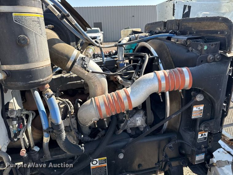 image for item EG5760 2014 Peterbilt 337 flatbed truck