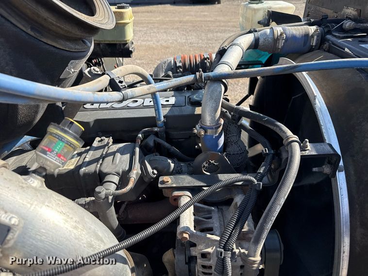 image for item EG5760 2014 Peterbilt 337 flatbed truck