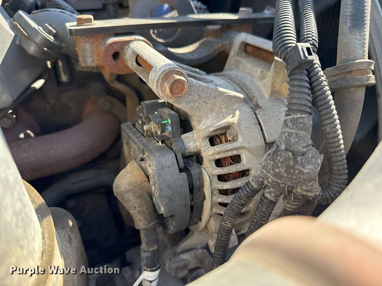 image for item EG5760 2014 Peterbilt 337 flatbed truck