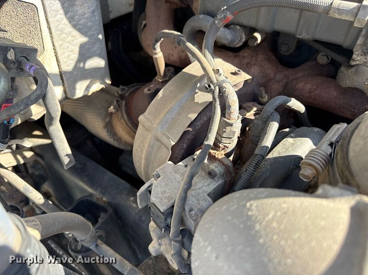 image for item EG5760 2014 Peterbilt 337 flatbed truck