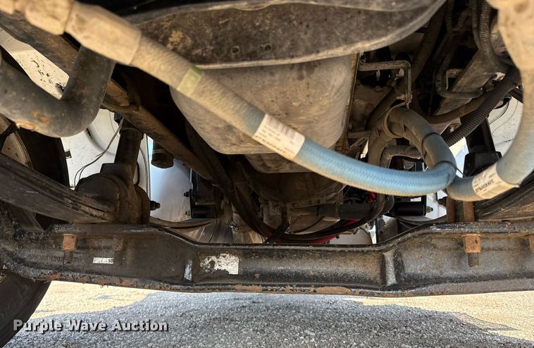 image for item EG5760 2014 Peterbilt 337 flatbed truck