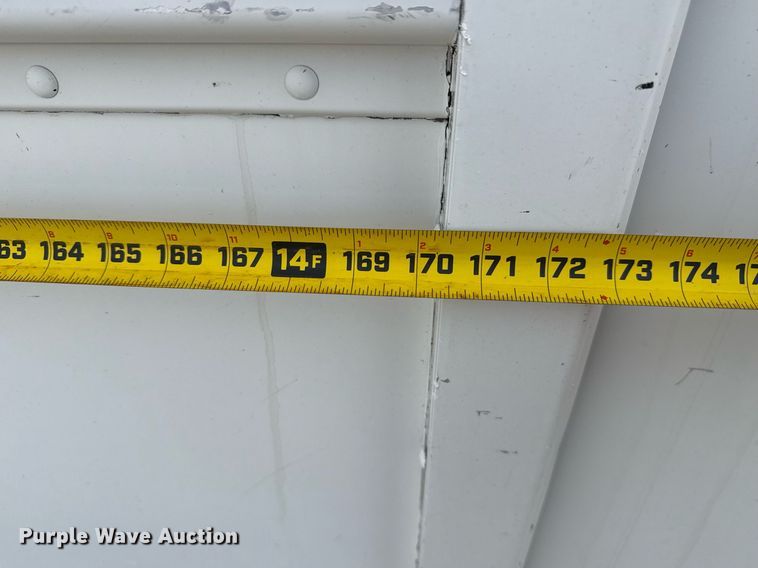 image for item EG5770 1999 Freightliner MT45 delivery truck