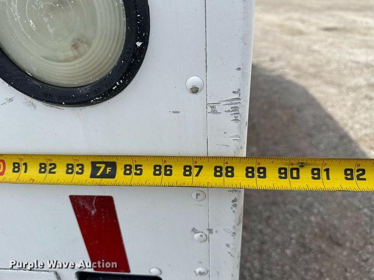 image for item EG5770 1999 Freightliner MT45 delivery truck