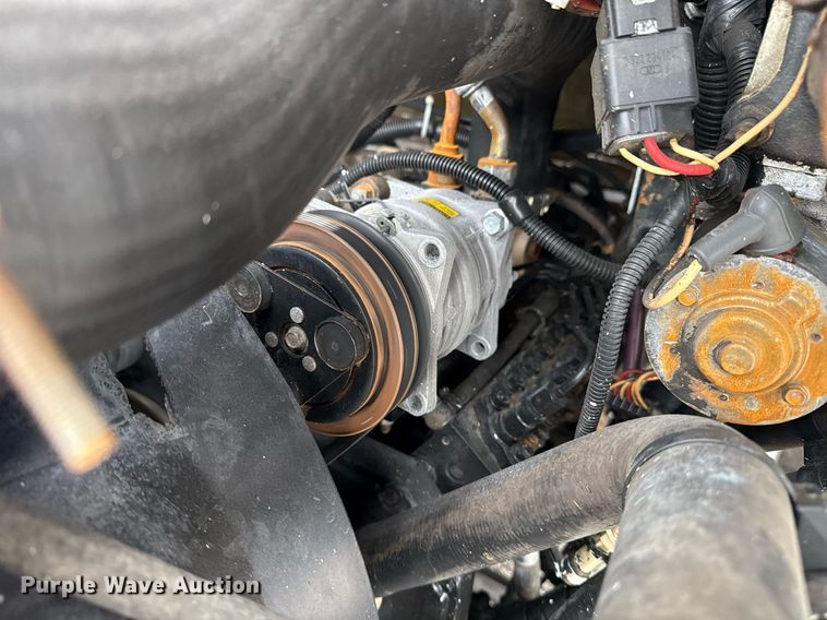 image for item EG5770 1999 Freightliner MT45 delivery truck