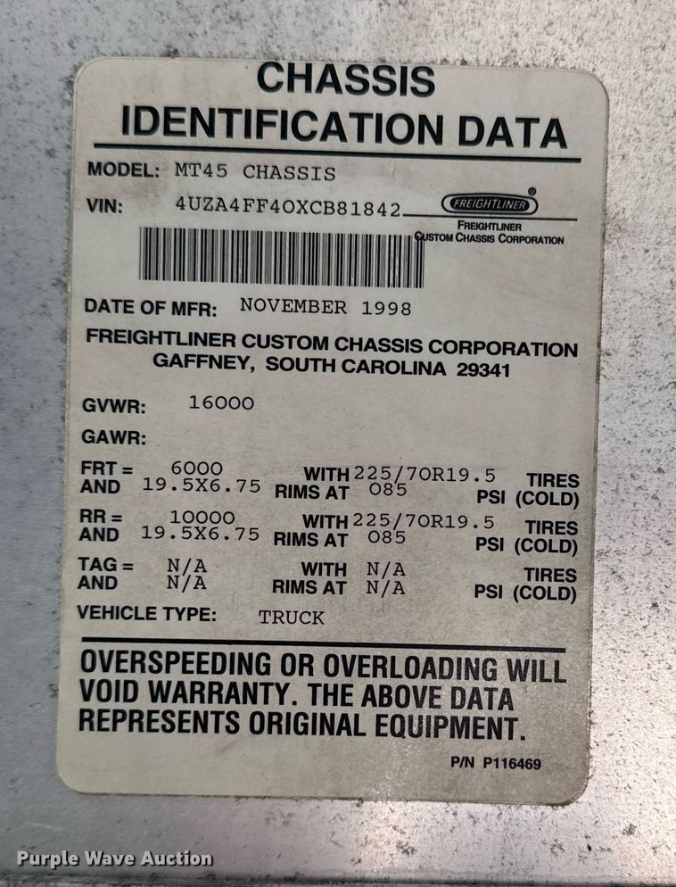 image for item EG5770 1999 Freightliner MT45 delivery truck