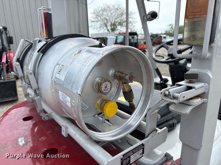 image for item EG5771 Halla LF25C forklift