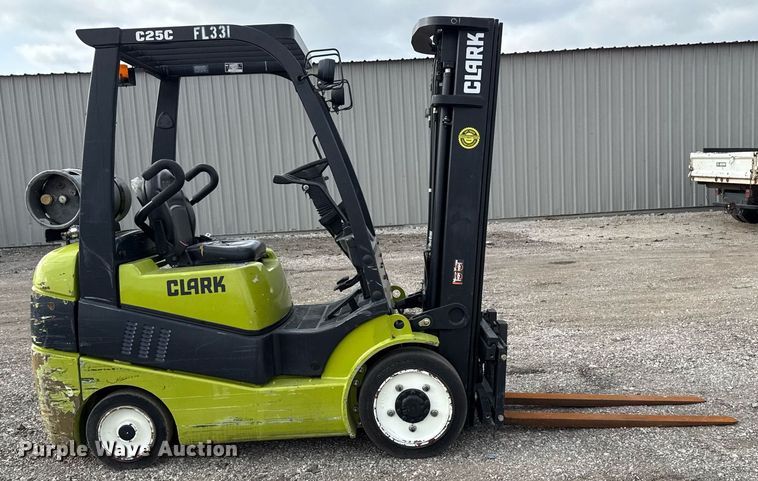 image for item EG5778 2008 Clark C25CL forklift