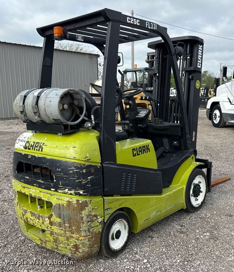 image for item EG5778 2008 Clark C25CL forklift