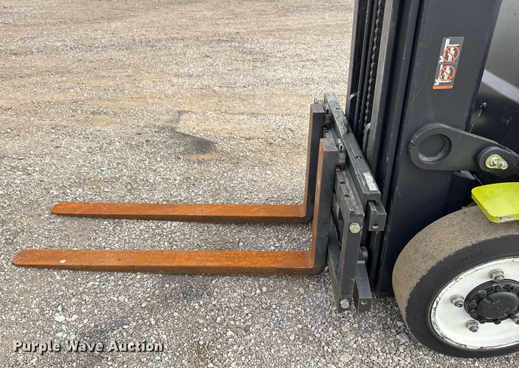 image for item EG5778 2008 Clark C25CL forklift