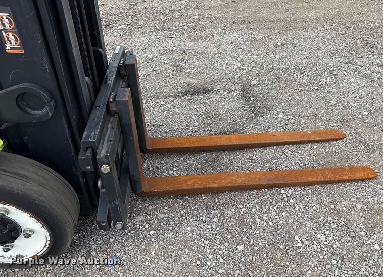image for item EG5778 2008 Clark C25CL forklift
