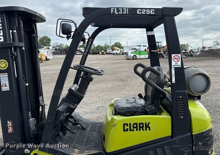 image for item EG5778 2008 Clark C25CL forklift