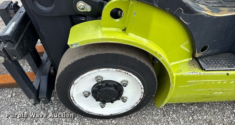 image for item EG5778 2008 Clark C25CL forklift