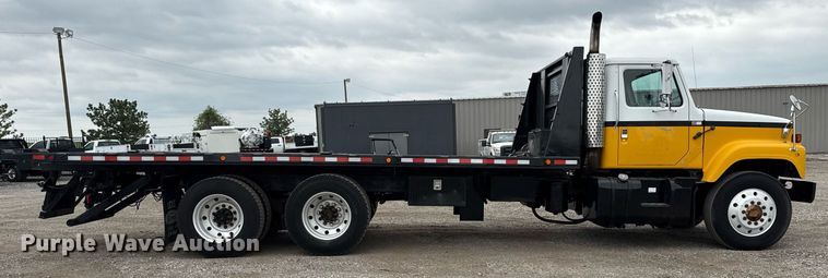 image for item EG5783 1987 International F-2574 tow truck