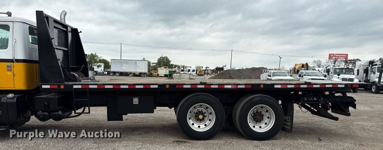 image for item EG5783 1987 International F-2574 tow truck